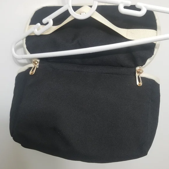 VGUC intricate laptop-friendly backpack w matching lunchbag - Picture 3 of 13